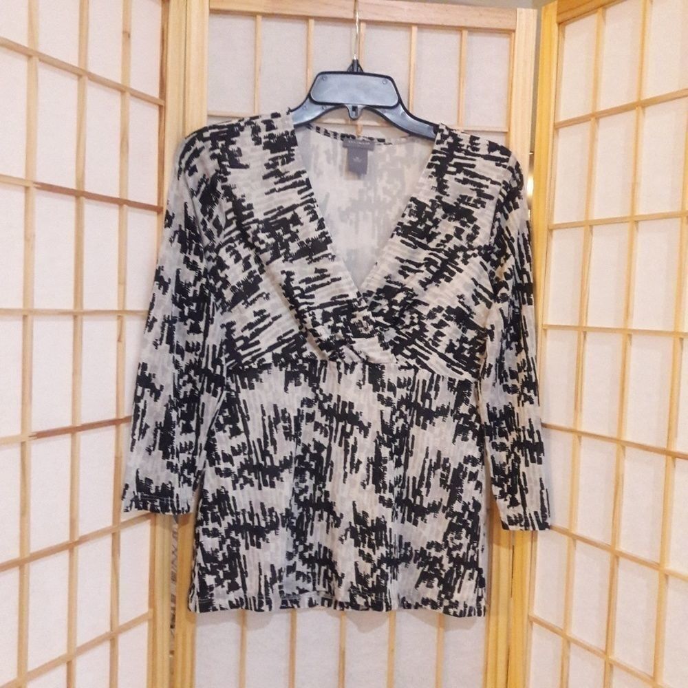 Ann Taylor Geometric Print Black White Blouse Sz M
